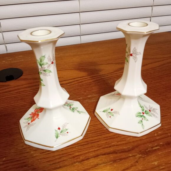 Ivory Bone China Mikasa Christmas Poinsettia Candle Holders Gold Trim - Picture 9 of 11